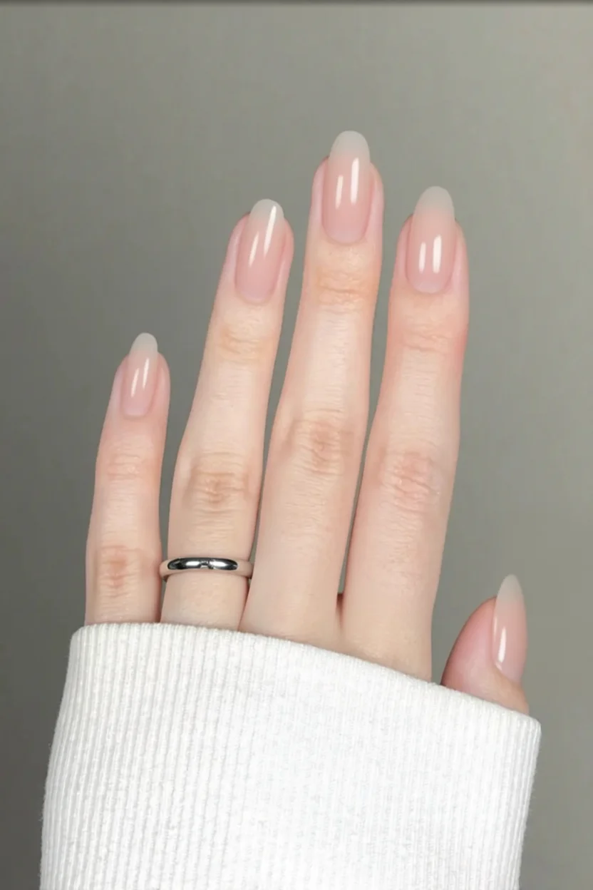 El efecto gelatina llega con fuerza: 15 diseños de uñas jelly frescos y perfectos para el verano 4