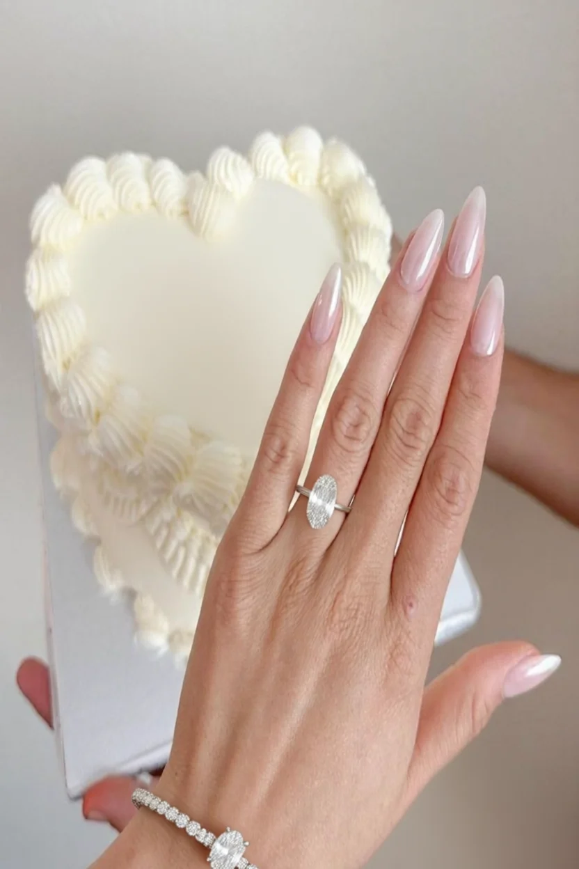 Las uñas cortas también pueden ser protagonistas: 15 ideas chic para renovar tu manicura en 2026 15