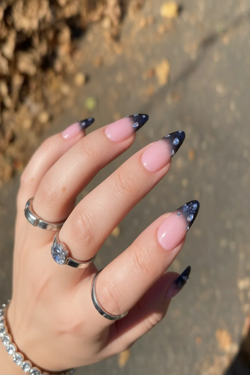 Te gustan las uñas llamativas? 15 diseños puntiagudos que llevan la manicura a otro nivel 5